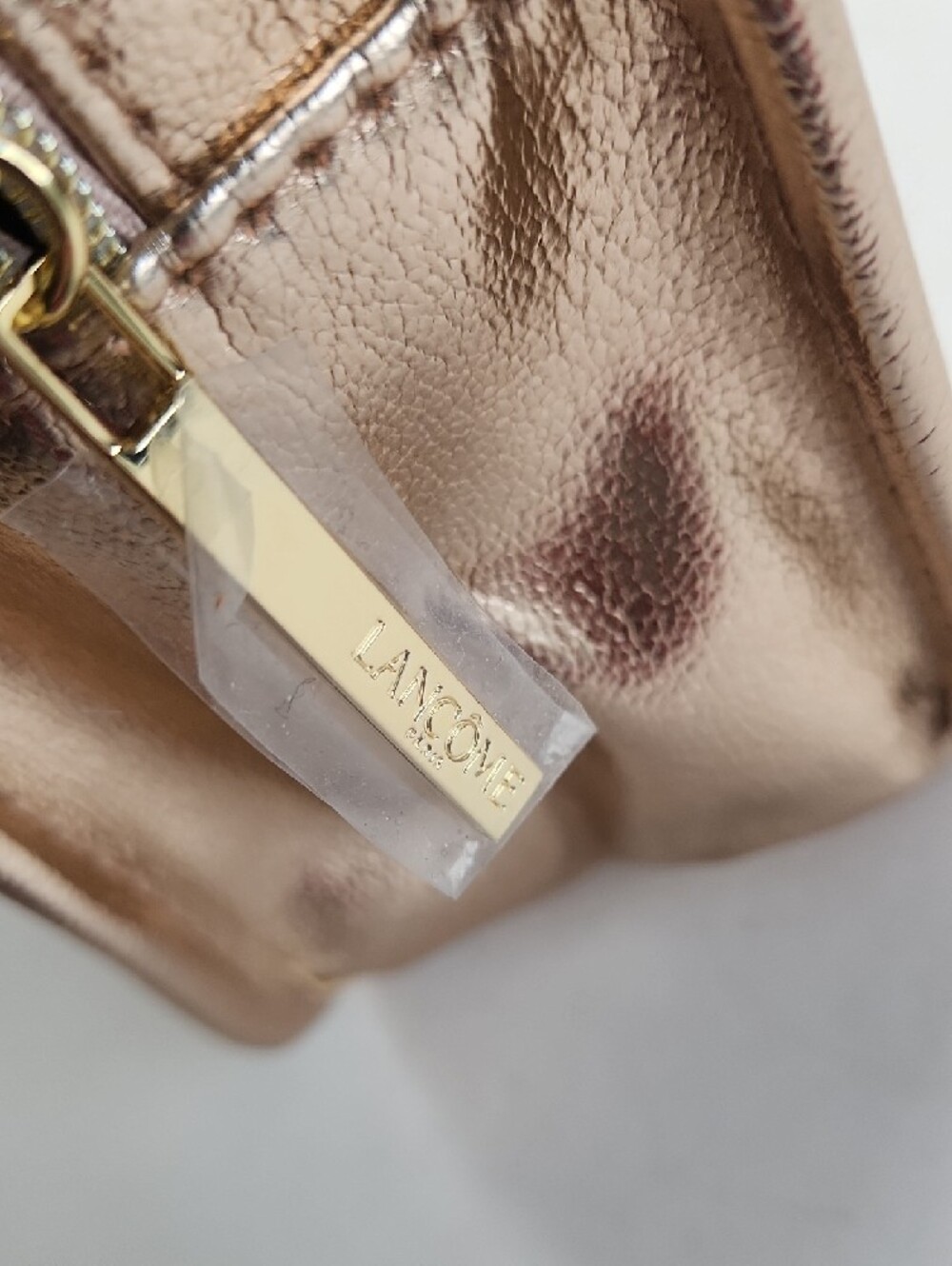 Lancôme Metallic Rose Gold Cosmetic Case - New Without Tag - Picture 2 of 7